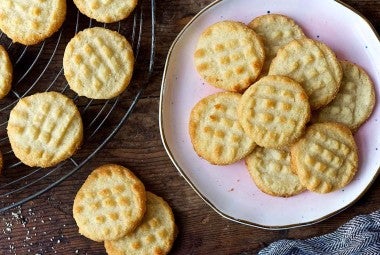 Gluten-Free Almond Flour Shortbread Cookies