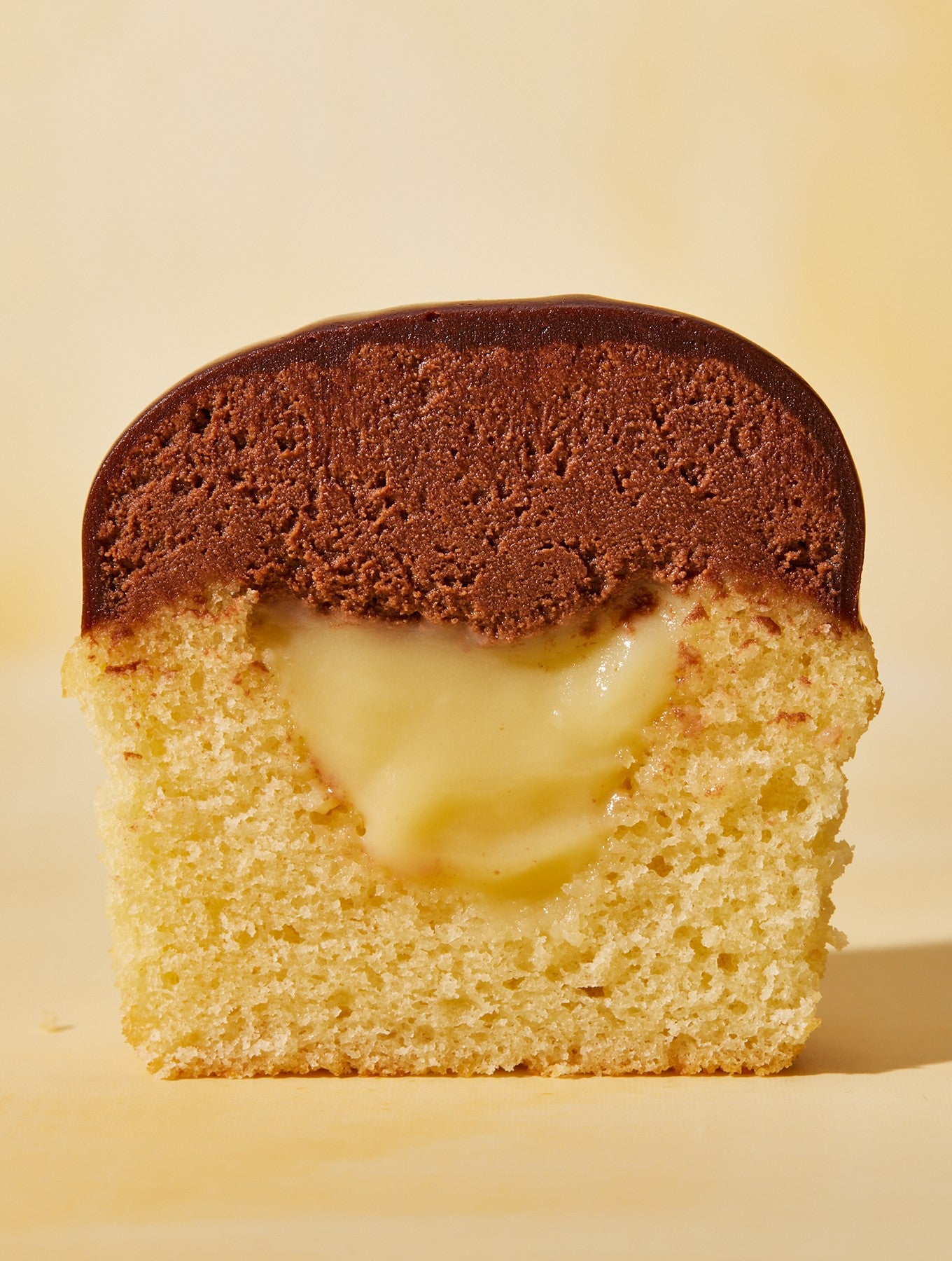 Boston Cream Pie Cupcakes Bisect