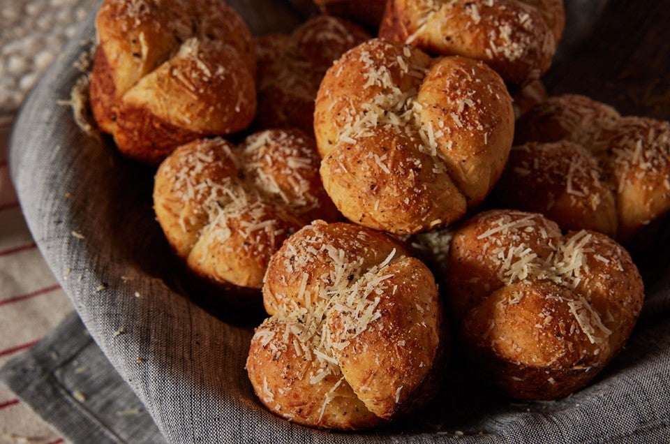 Gluten-Free Cacio e Pepe Clover Rolls  - select to zoom